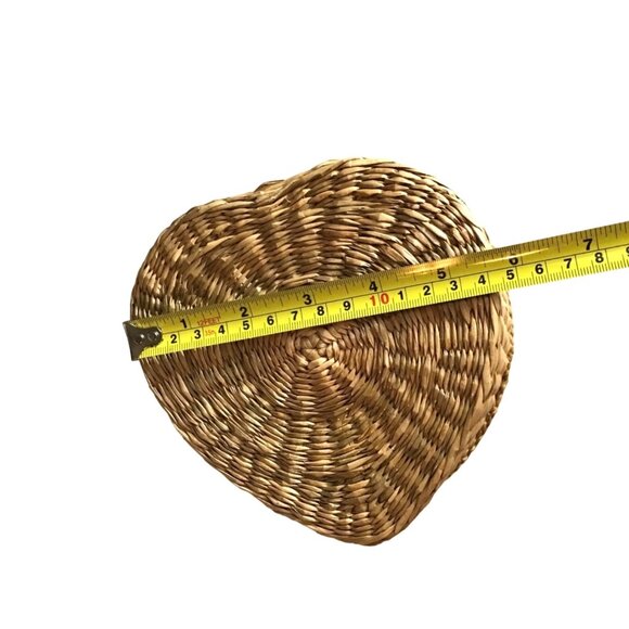 HEART SHAPE SMALL handcrafted STORAGE WICKER BASKET - Picture 5 of 6
